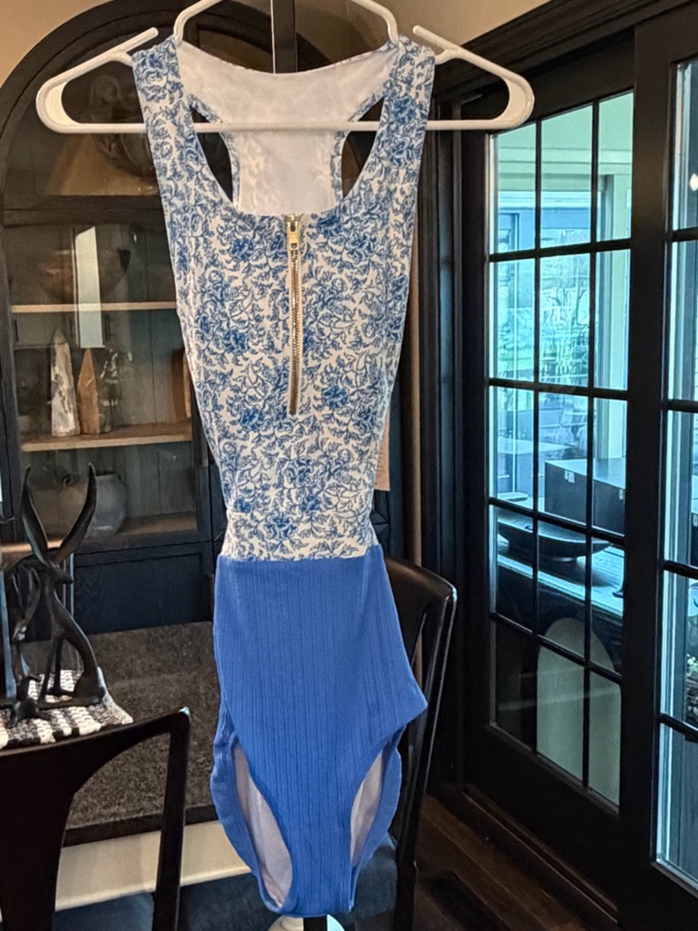 Albion Bombshell Mykonos Floral Blue Front Zip One Piece NWT Racerback 138.00 XS - Picture 5 of 9